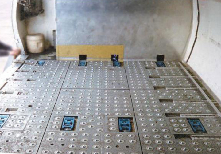 万向球用于货运飞机货舱